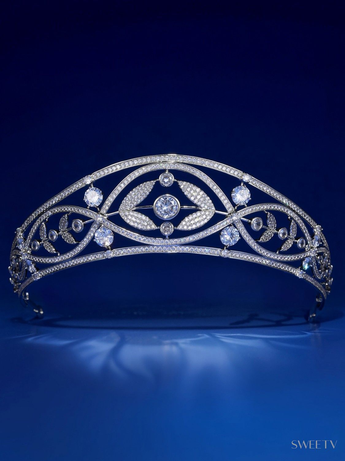 SV Gwyn Laurel Leaf Tiara