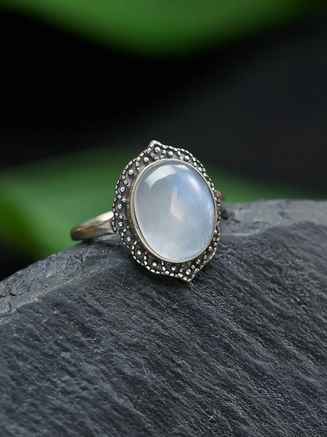 SV Luminous Antique Moonstone Ring