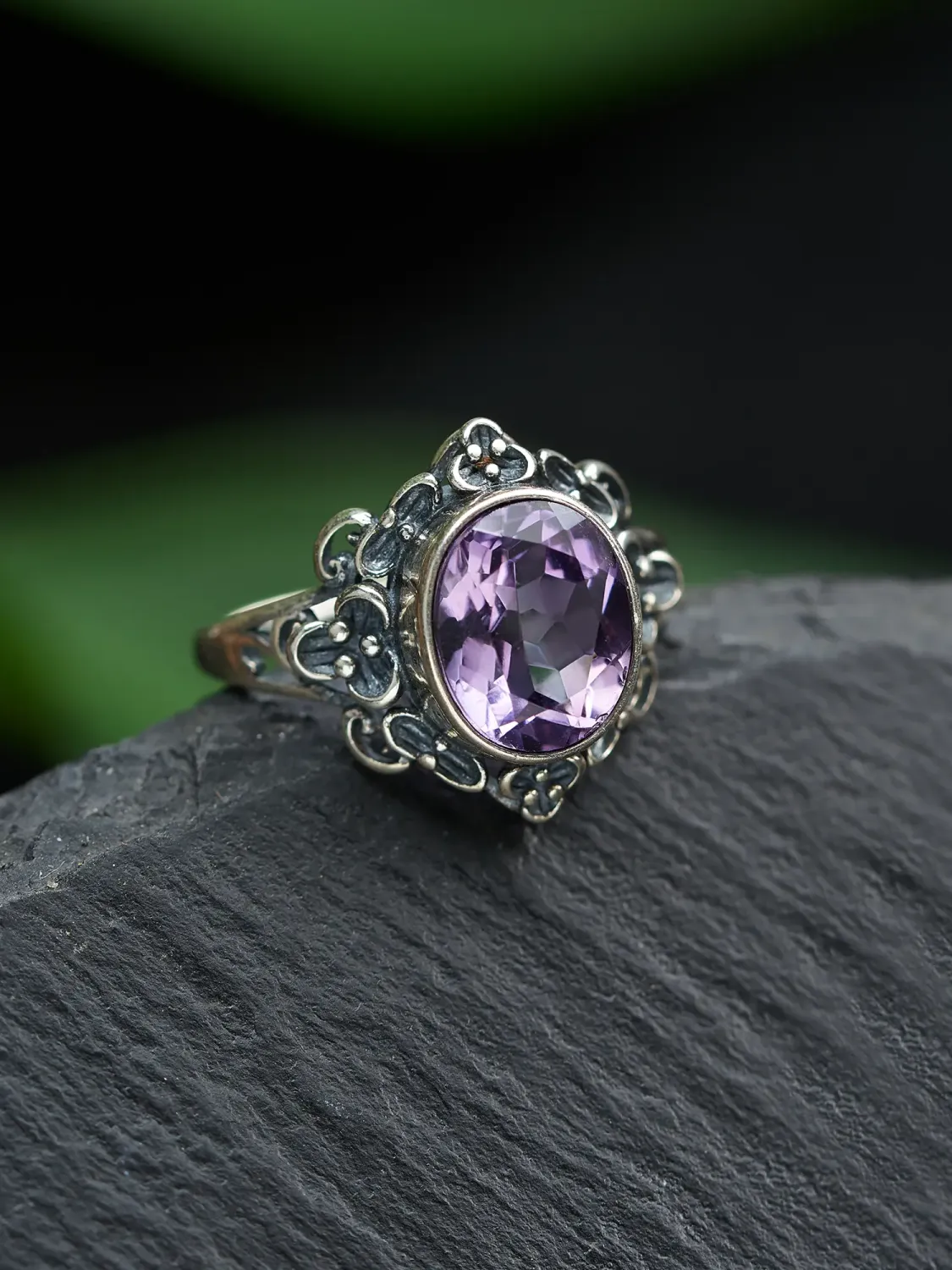 SV Art Nouveau Floral Amethyst Ring