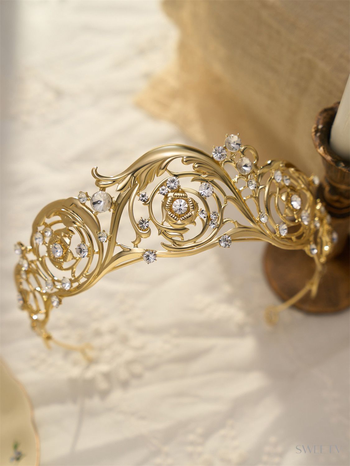 SV Leilani Crystal Tiara