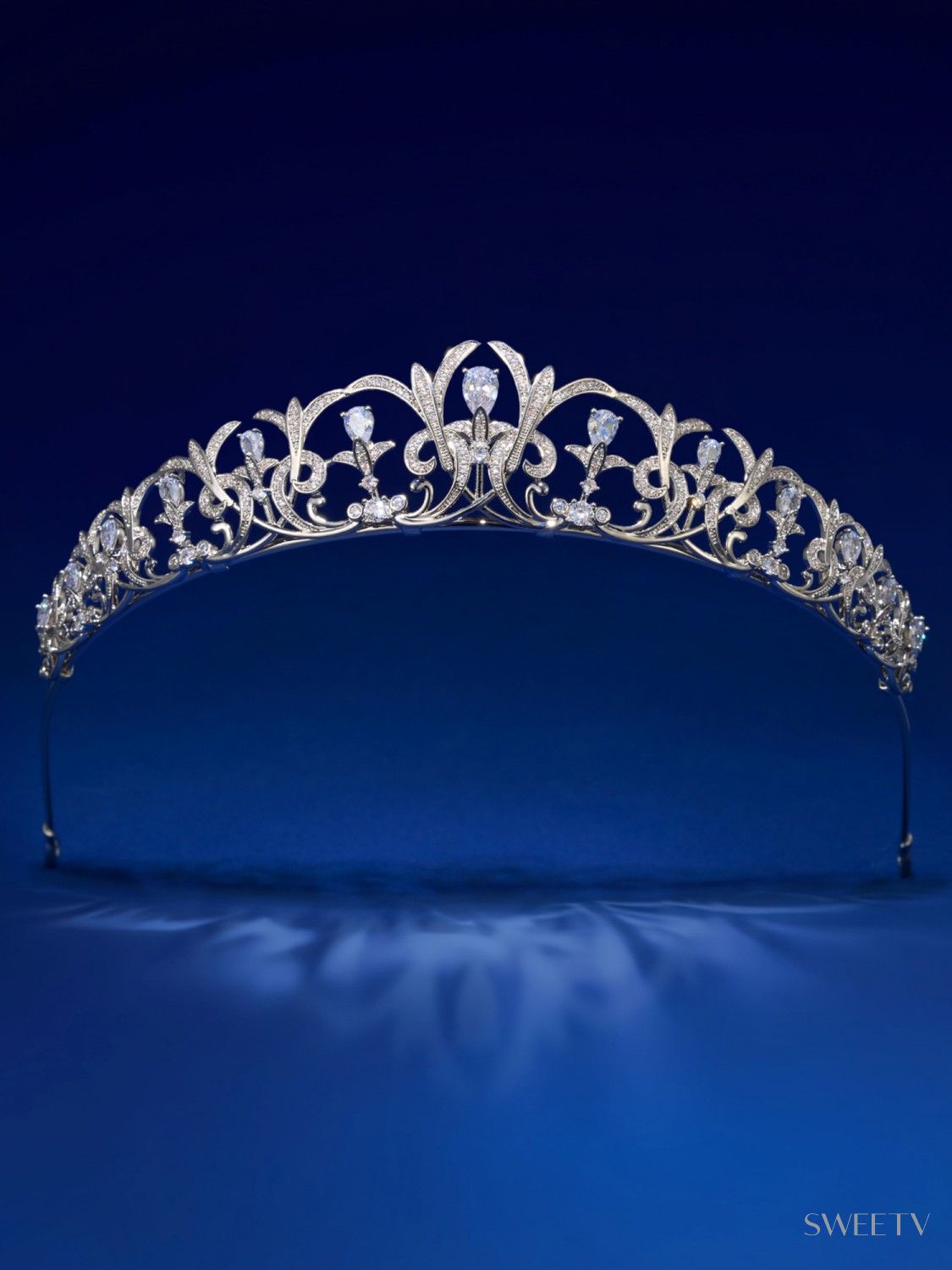 SV Bibi Imperial Zircon Tiara