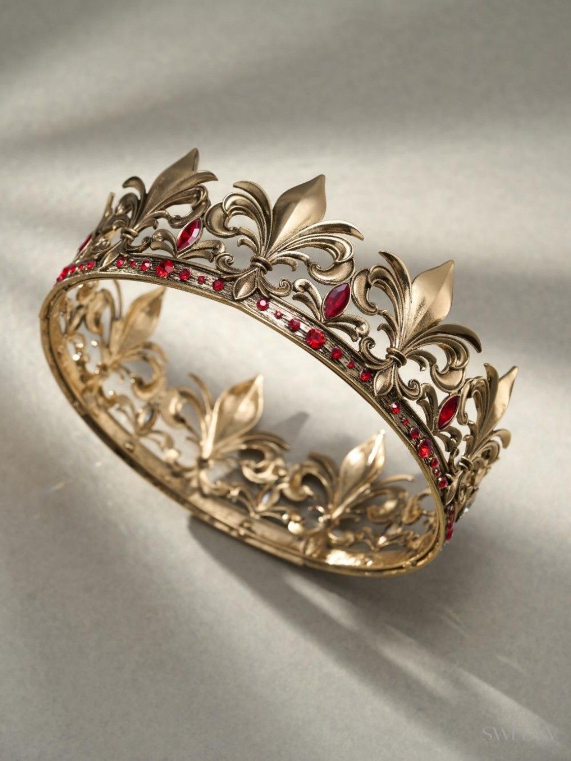 SV Charles King Crown-Crowns & Tiaras | SWEETV