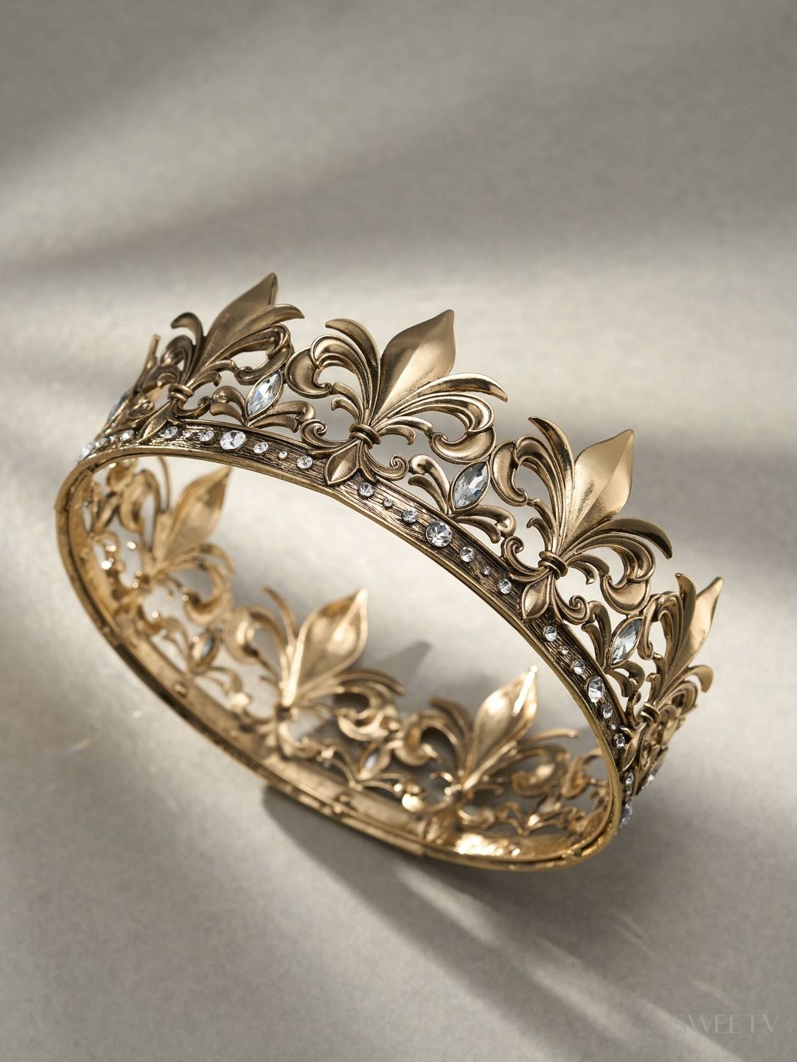 邦楽 CROWN KING'S VALLEY 邦楽 CROWN KING'S VALLEY Rare Toyota Crown makes a regal return